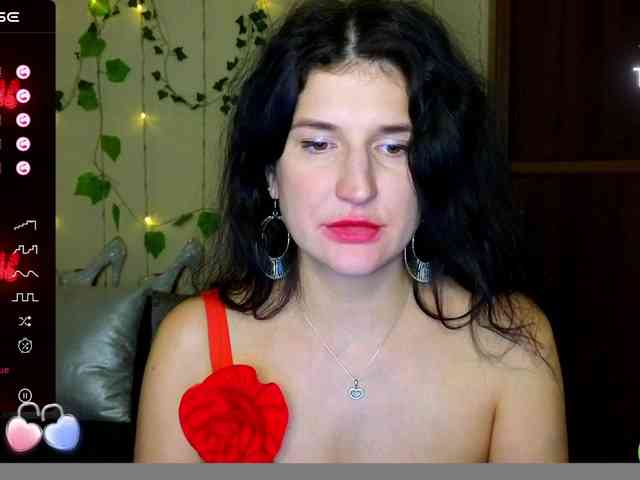 AliannaSoloKisses webcam