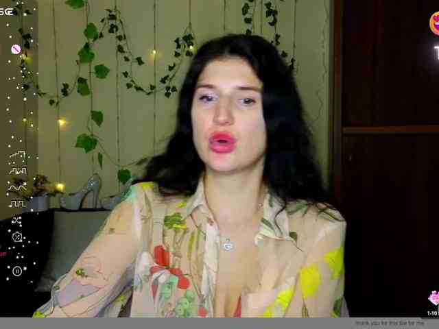 AliannaSoloKisses webcam