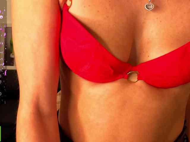 AliannaSoloKisses webcam