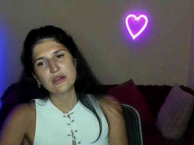AliannaSoloKisses webcam