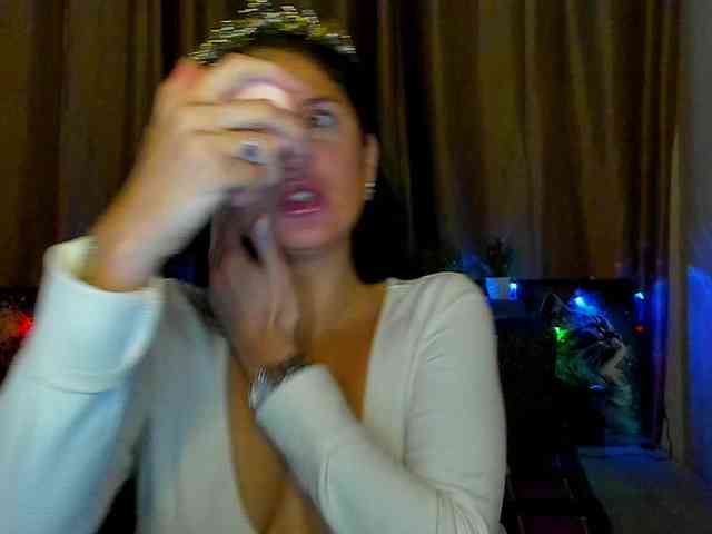 AliannaSoloKisses webcam