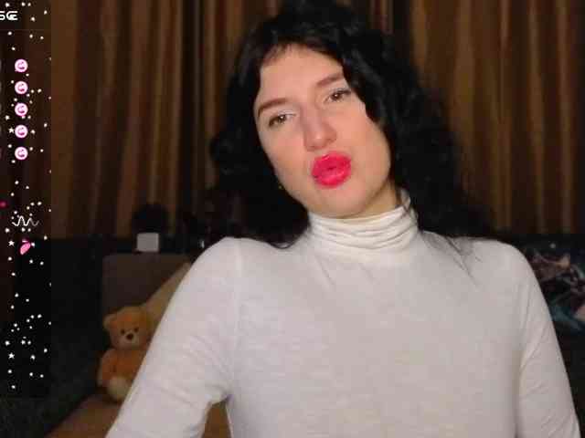 AliannaSoloKisses webcam