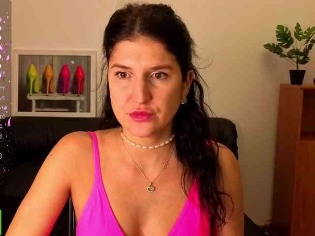 AliannaSoloKisses webcam