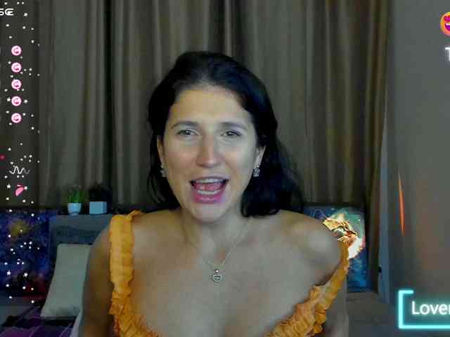 AliannaSoloKisses webcam