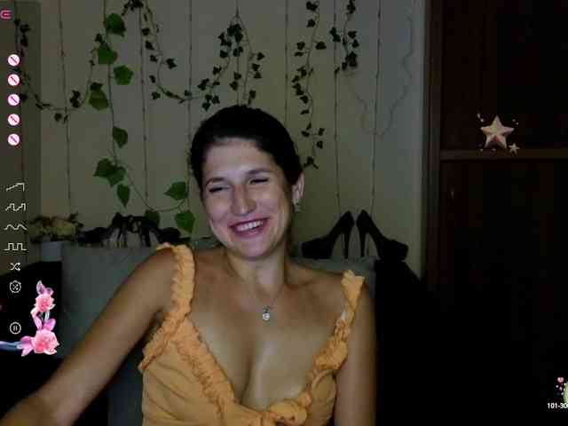 AliannaSoloKisses webcam