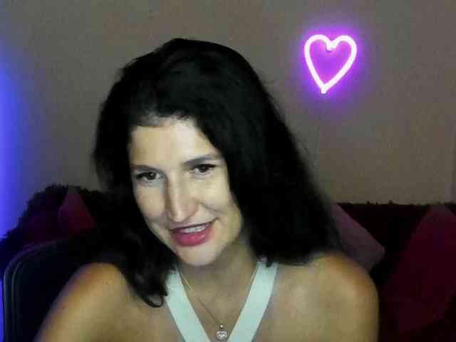 AliannaSoloKisses webcam