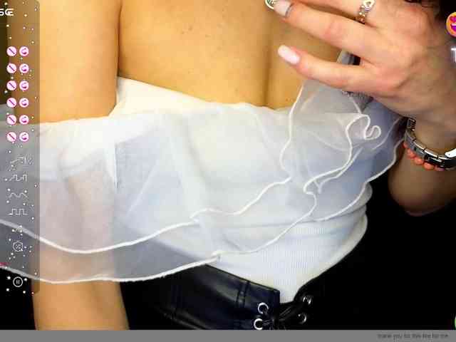 AliannaSoloKisses webcam