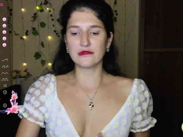 AliannaSoloKisses webcam