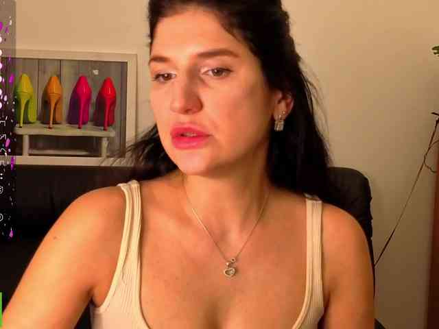 AliannaSoloKisses webcam