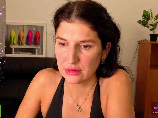 AliannaSoloKisses webcam