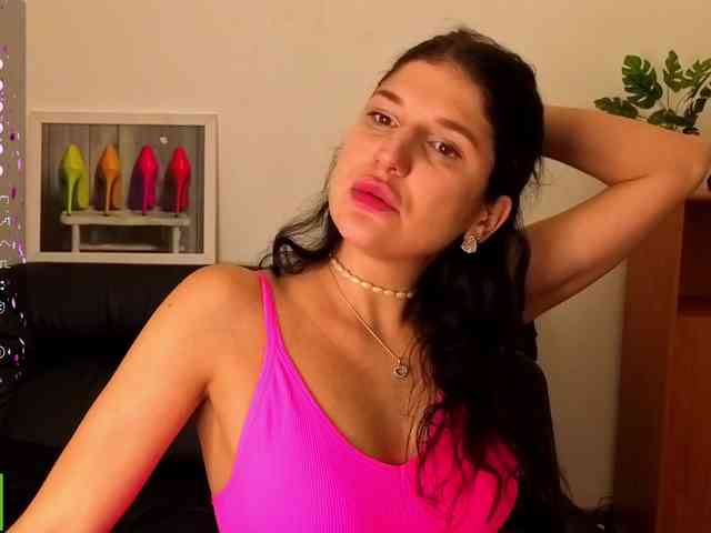 AliannaSoloKisses webcam