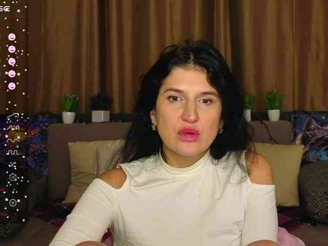 AliannaSoloKisses webcam