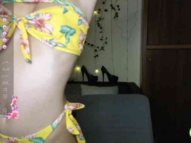 AliannaSoloKisses webcam