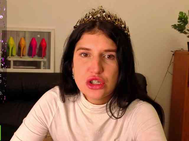 AliannaSoloKisses webcam