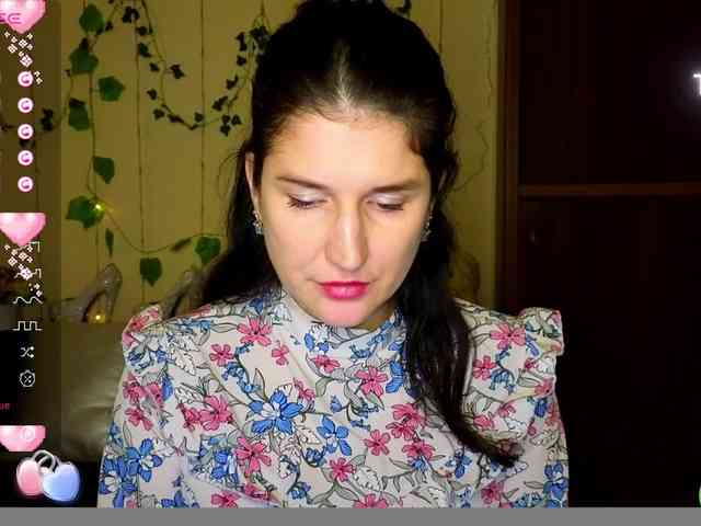 AliannaSoloKisses webcam
