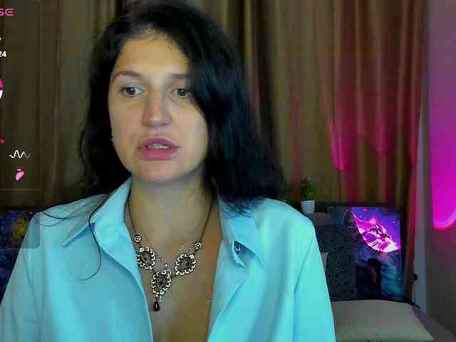 AliannaSoloKisses webcam
