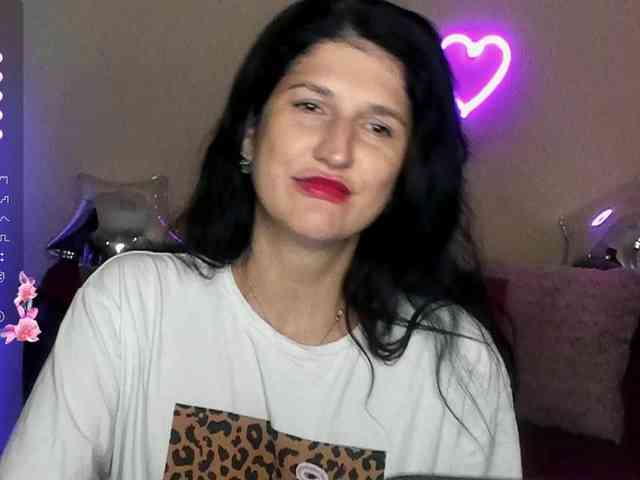 AliannaSoloKisses webcam