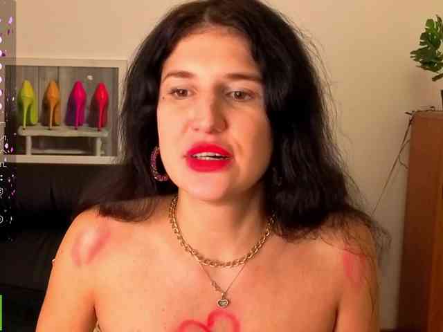 AliannaSoloKisses webcam