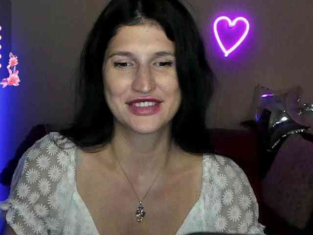 AliannaSoloKisses webcam