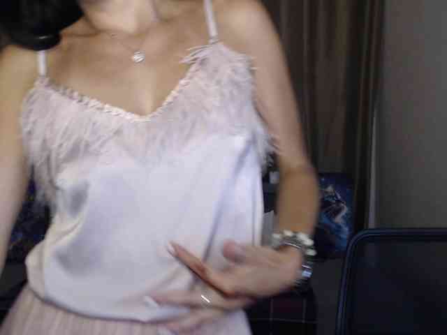 AliannaSoloKisses webcam
