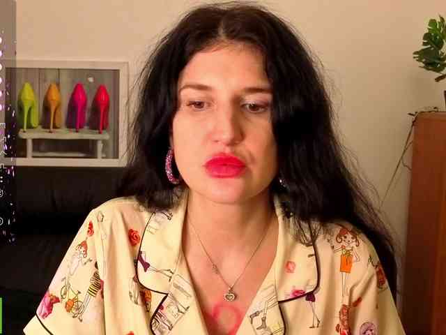 AliannaSoloKisses webcam