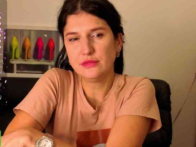 AliannaSoloKisses webcam