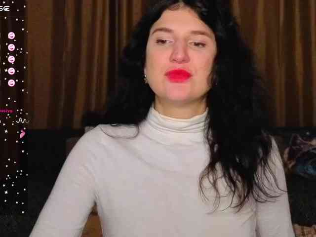 AliannaSoloKisses webcam