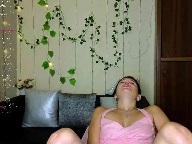 AliannaSoloKisses webcam