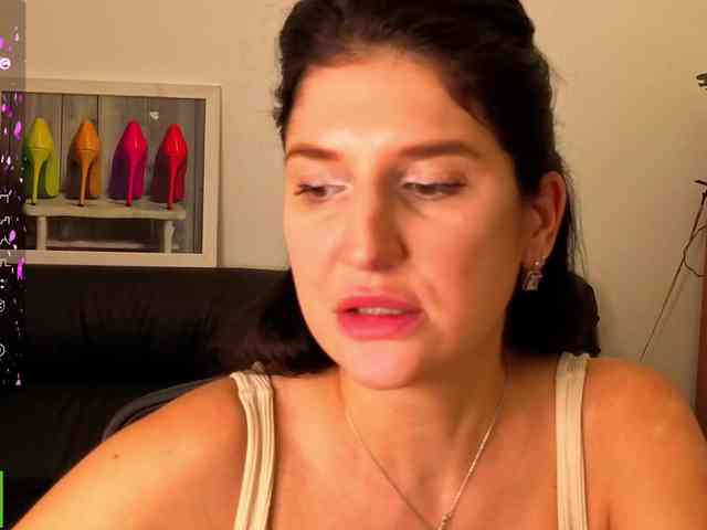 AliannaSoloKisses webcam