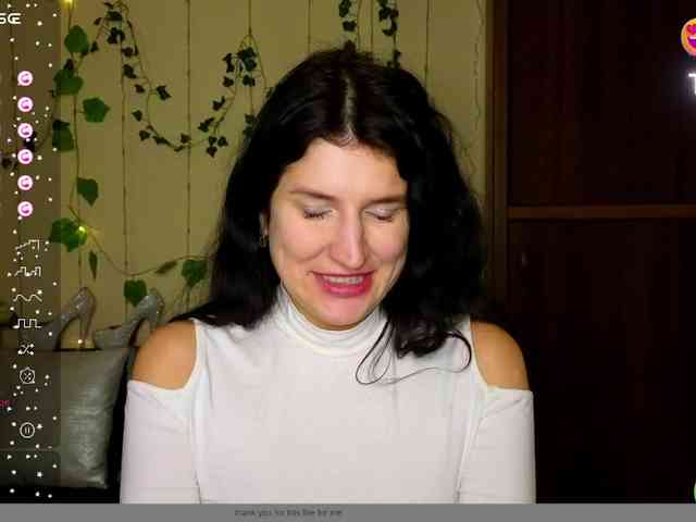 AliannaSoloKisses webcam