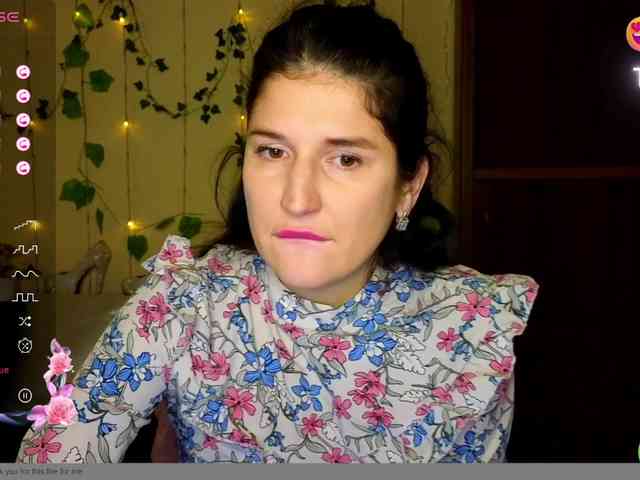 AliannaSoloKisses webcam