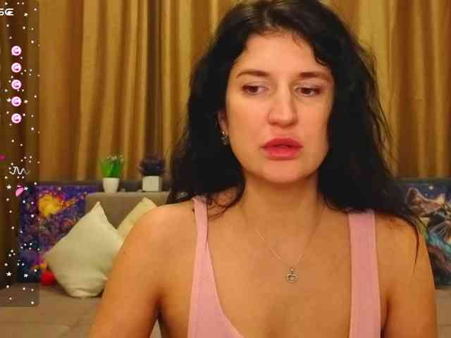 AliannaSoloKisses webcam