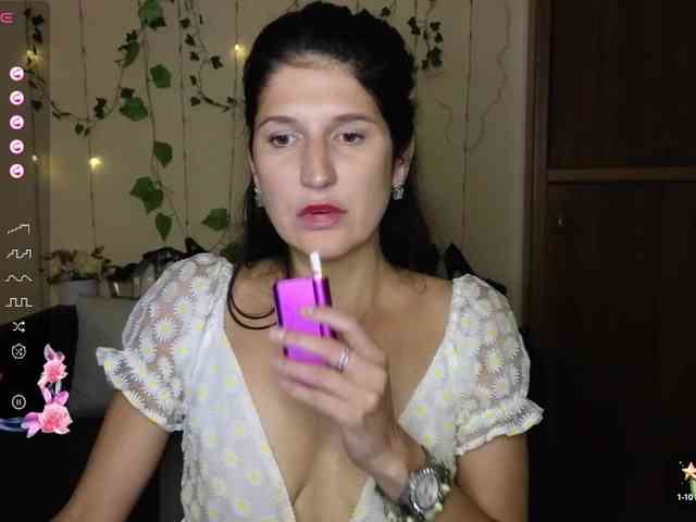 AliannaSoloKisses webcam