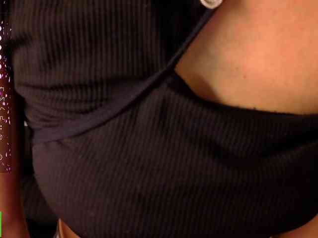 AliannaSoloKisses webcam