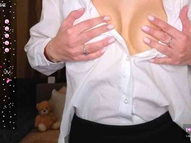 AliannaSoloKisses webcam