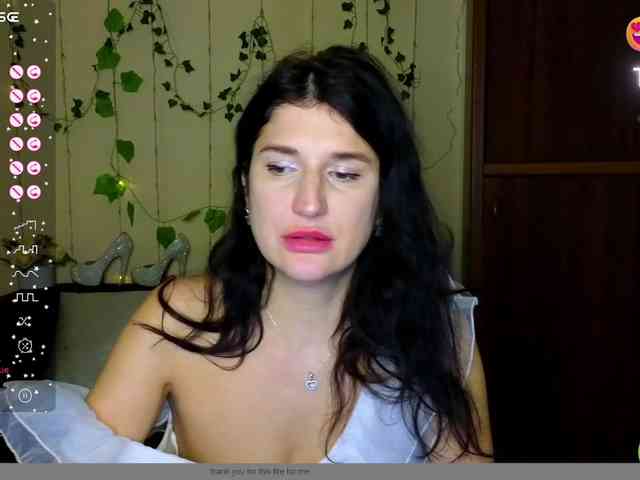 AliannaSoloKisses webcam