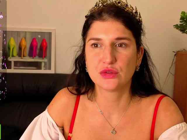 AliannaSoloKisses webcam