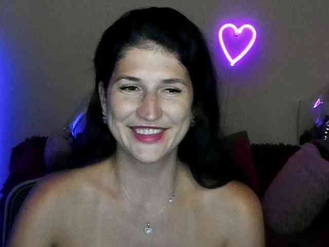 AliannaSoloKisses webcam