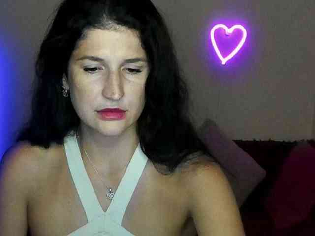 AliannaSoloKisses webcam