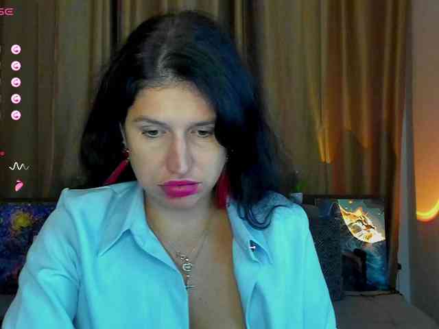 AliannaSoloKisses webcam