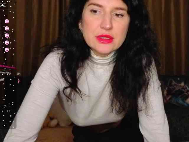 AliannaSoloKisses webcam