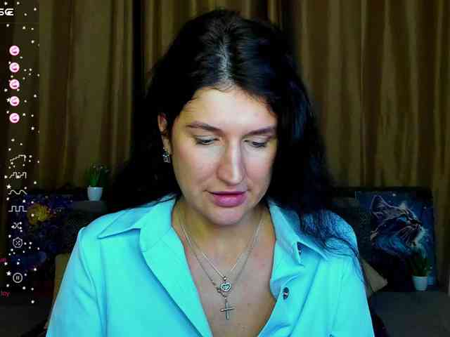 AliannaSoloKisses webcam