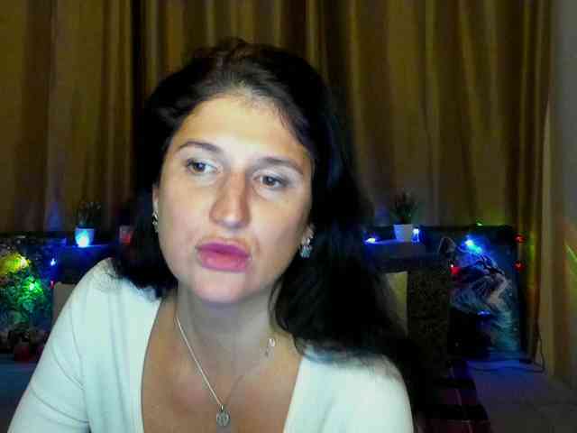 AliannaSoloKisses webcam