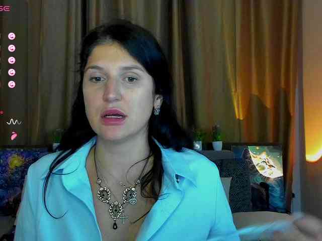 AliannaSoloKisses webcam