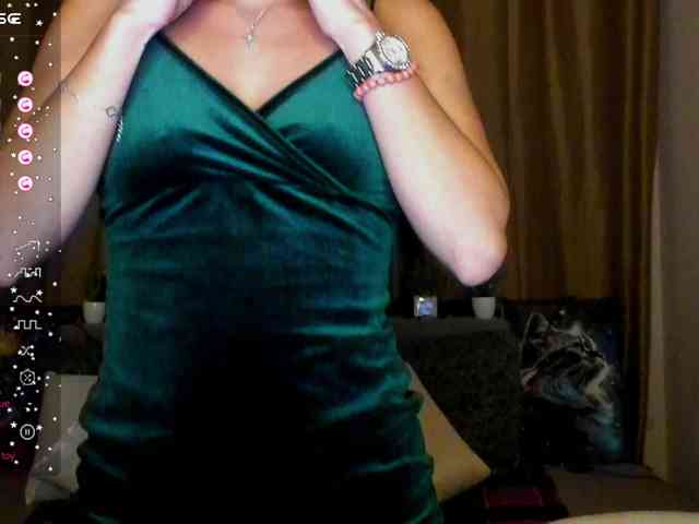 AliannaSoloKisses webcam