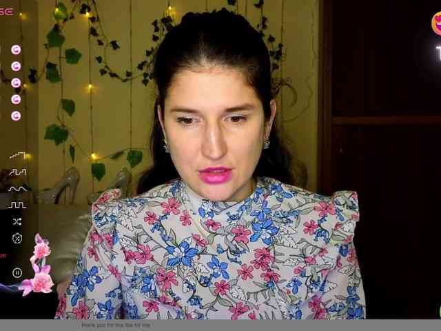 AliannaSoloKisses webcam