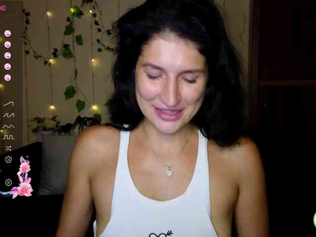 AliannaSoloKisses webcam