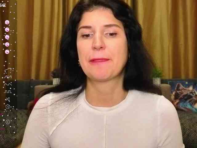 AliannaSoloKisses webcam