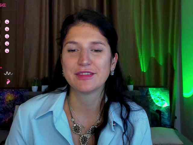 AliannaSoloKisses webcam