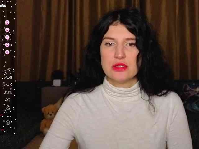 AliannaSoloKisses webcam